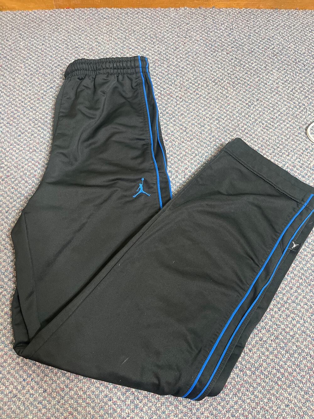 Jordan Boys Black Blue Sweatpant XL